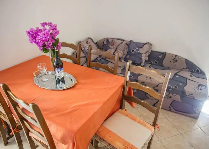 Zdravko 3 Fuer 5 Personen By Interhome Apartment